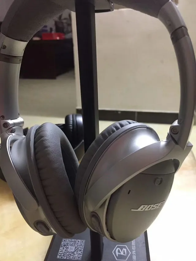 Bose Fones de Ouvido Circumaural Preto Acabamento Matte 21
