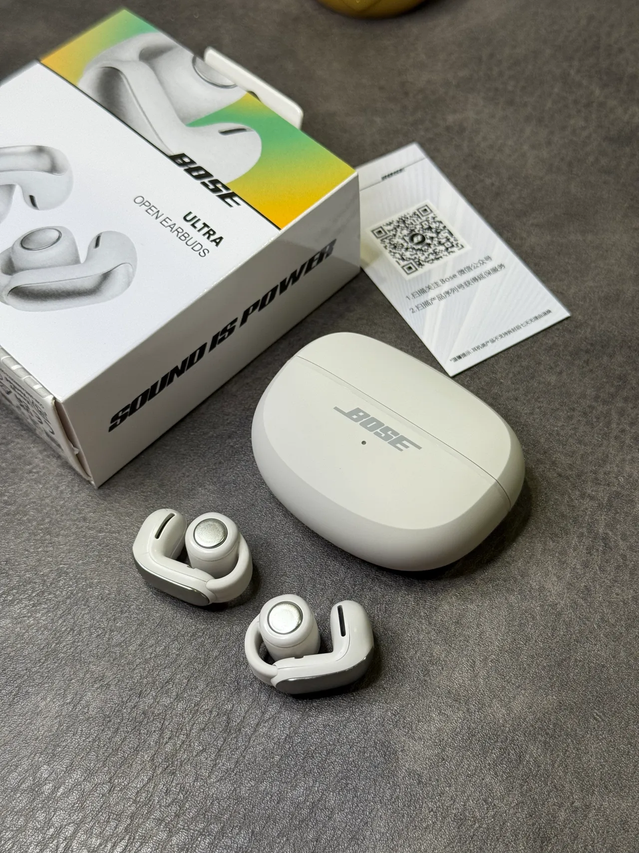 Bose Ultra Open Earbuds সাদা রূপালী ডিজাইন উইংটিপ-ফিট TWS ইয়ারবাডস 5