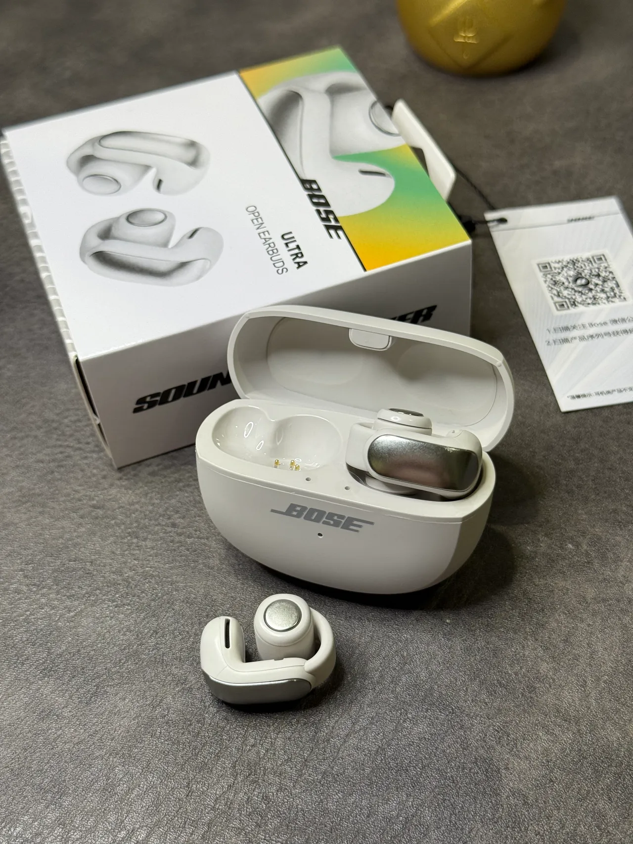 Bose Ultra Open Earbuds সাদা রূপালী ডিজাইন উইংটিপ-ফিট TWS ইয়ারবাডস 6