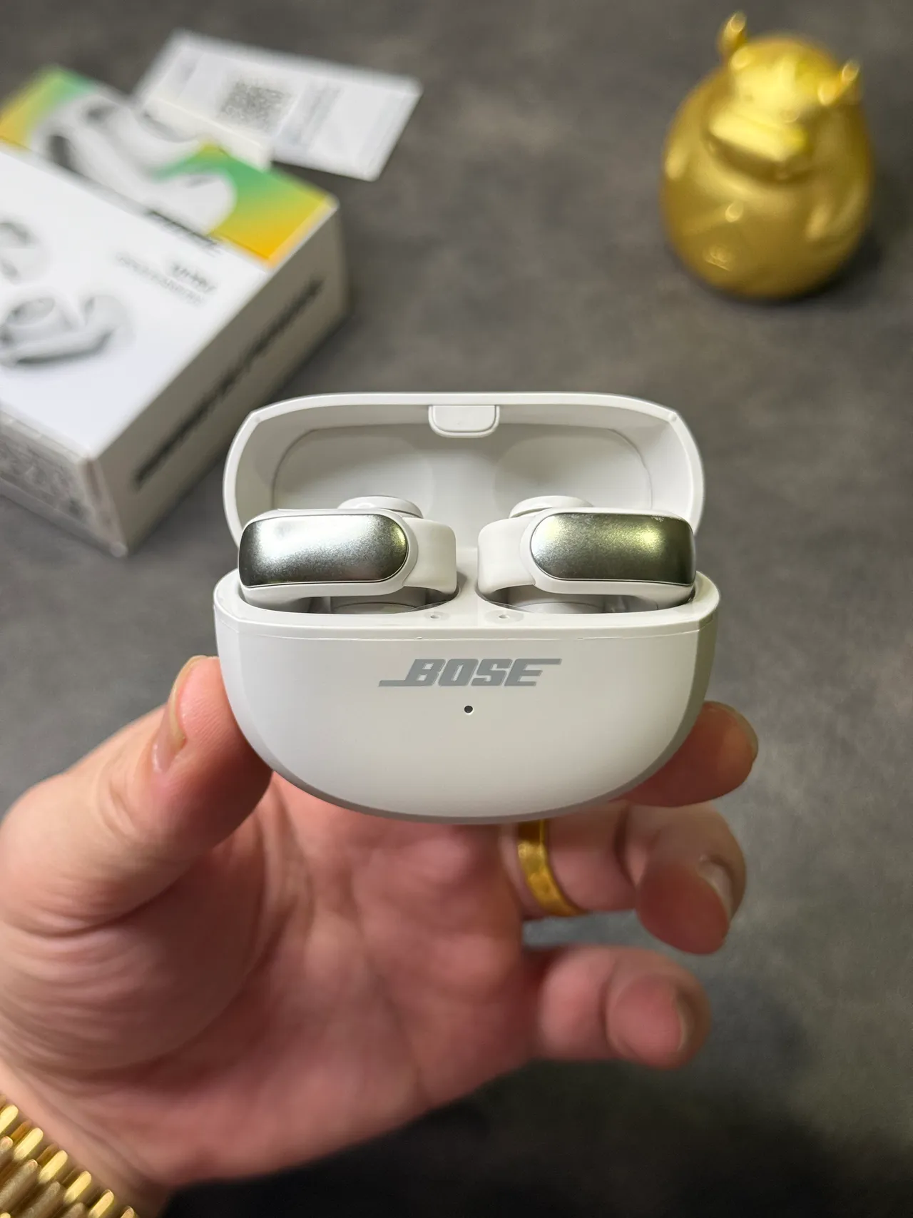 Bose Ultra Open Earbuds সাদা রূপালী ডিজাইন উইংটিপ-ফিট TWS ইয়ারবাডস 7