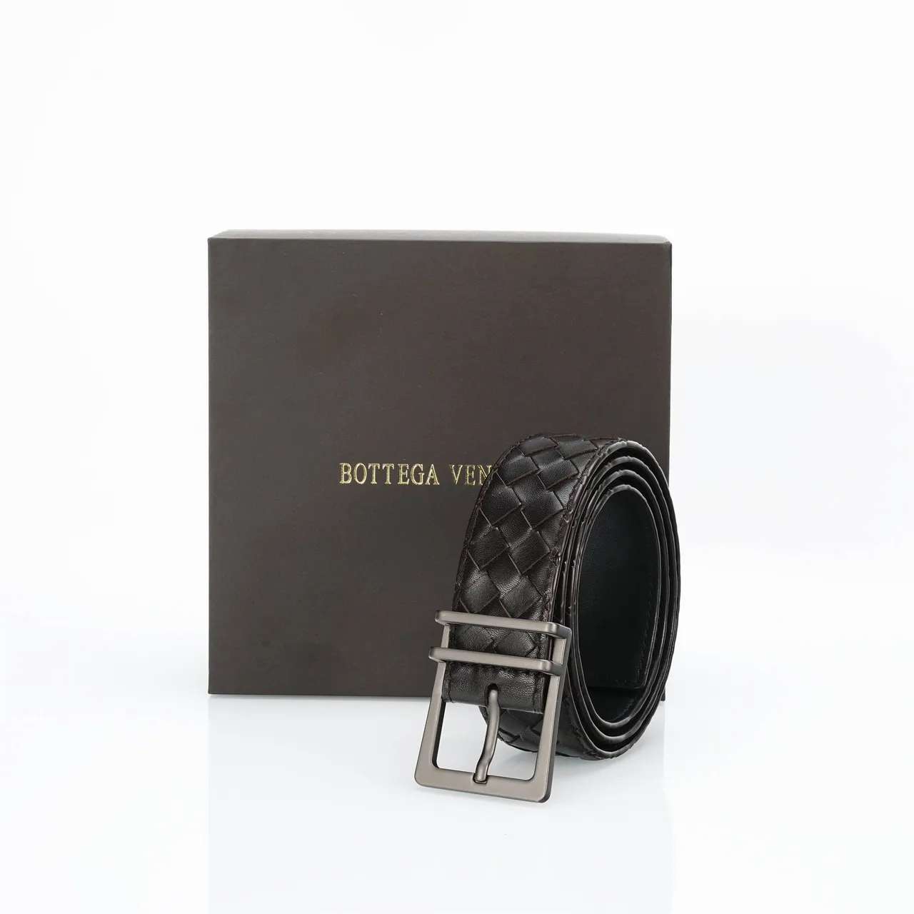 Bottega Veneta Cassette Intrecciato Cinturón de cuero negro 6