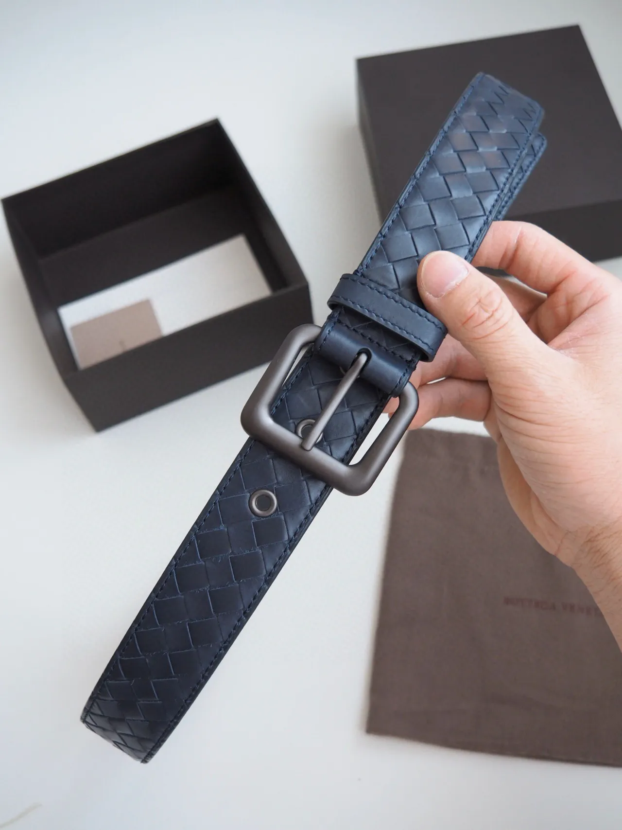 Bottega Veneta Intrecciato 海军灰 编织 哑光 刷金属 扣 皮带 3