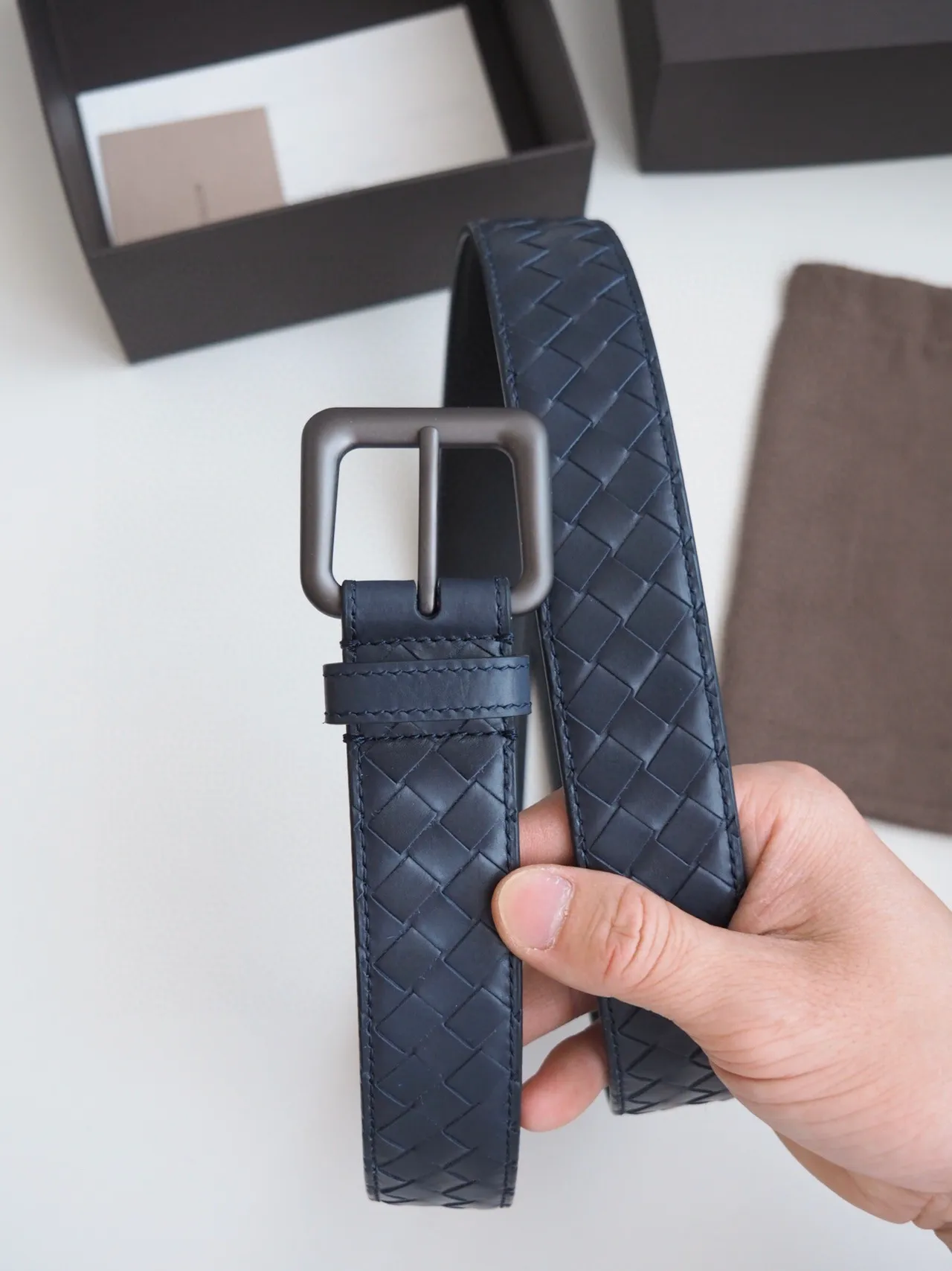 Bottega Veneta Intrecciato 海军灰 编织 哑光 刷金属 扣 皮带 4