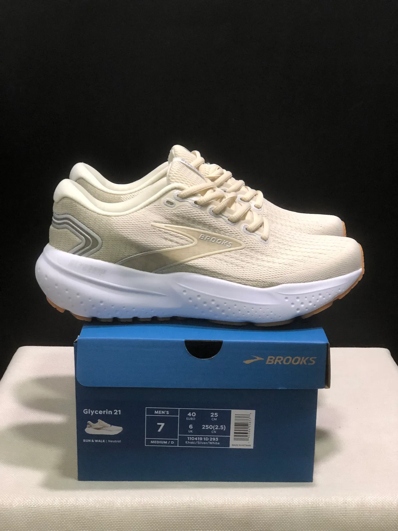 Brooks Glycerin Off-White and Gum Tênis de corrida 3