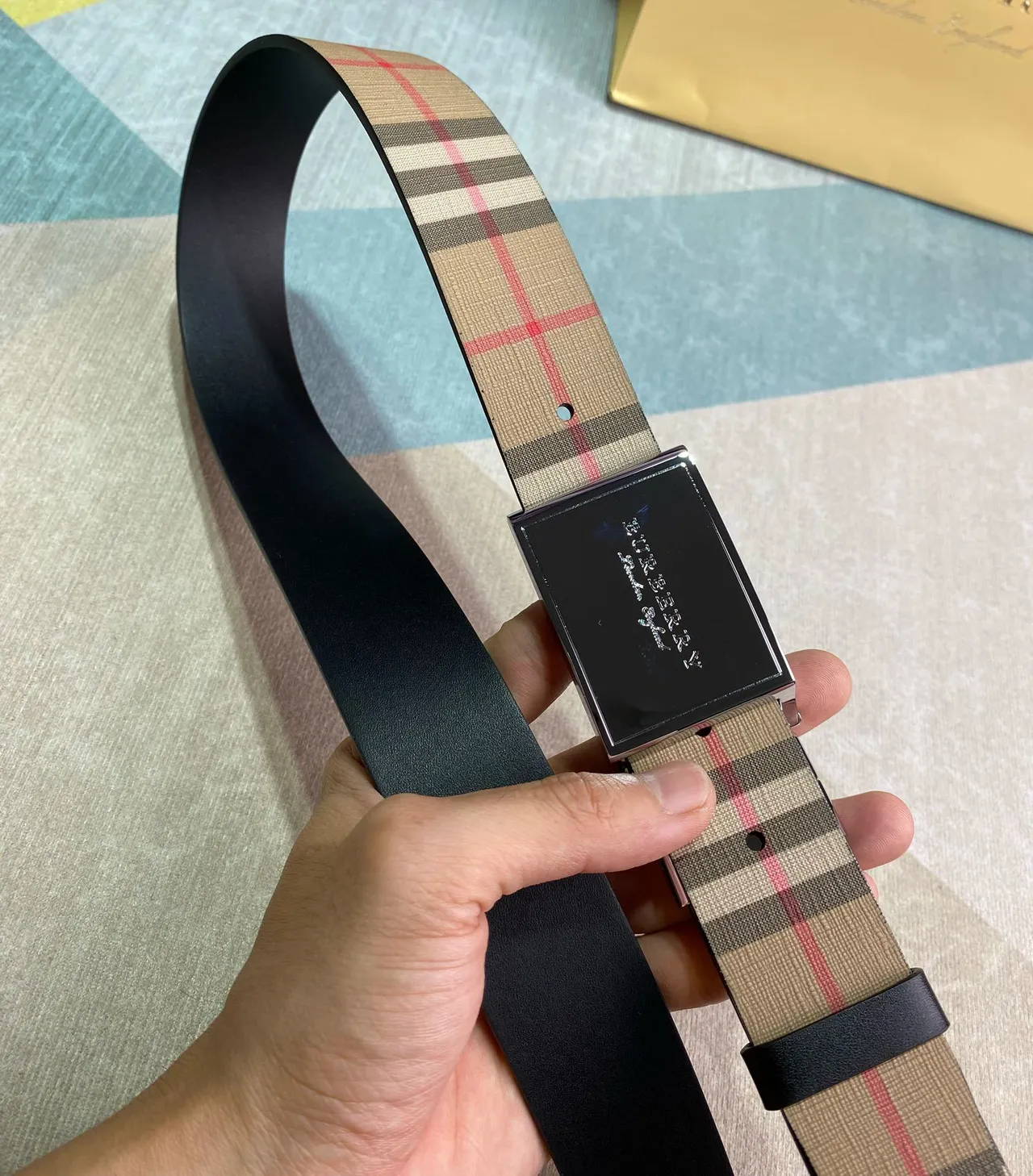 Burberry বেইজ বাদামি হাউস চেক চকচকে আয়তাকার বকল ক্যানভাস বেল্ট 2