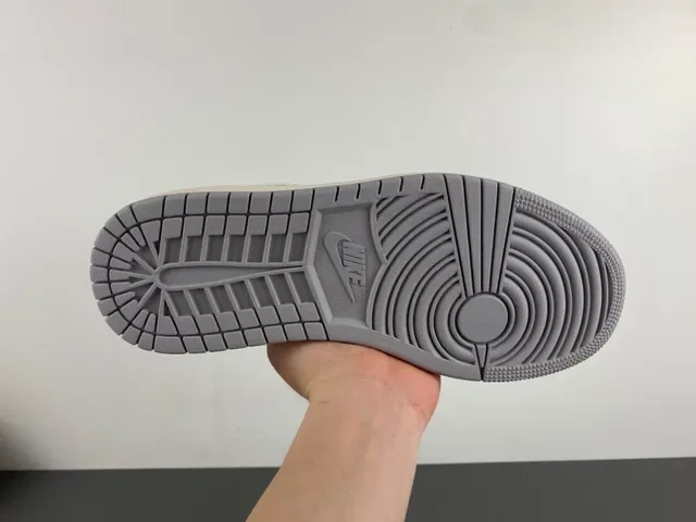 Burberry بيجي رمادي لايت توب حذاء رياضي أسلوب حياة جلدي وصناعي 9