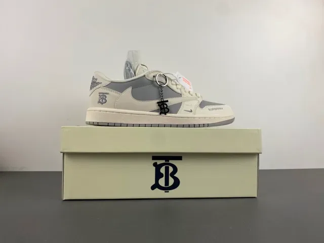 Burberry بيجي رمادي لايت توب حذاء رياضي أسلوب حياة جلدي وصناعي 15