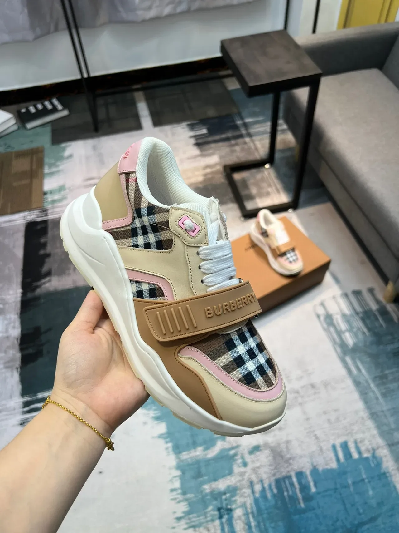 Burberry Beige Chaussures Chunky Semelle Rose Panneaux Tissu à Carreaux 5