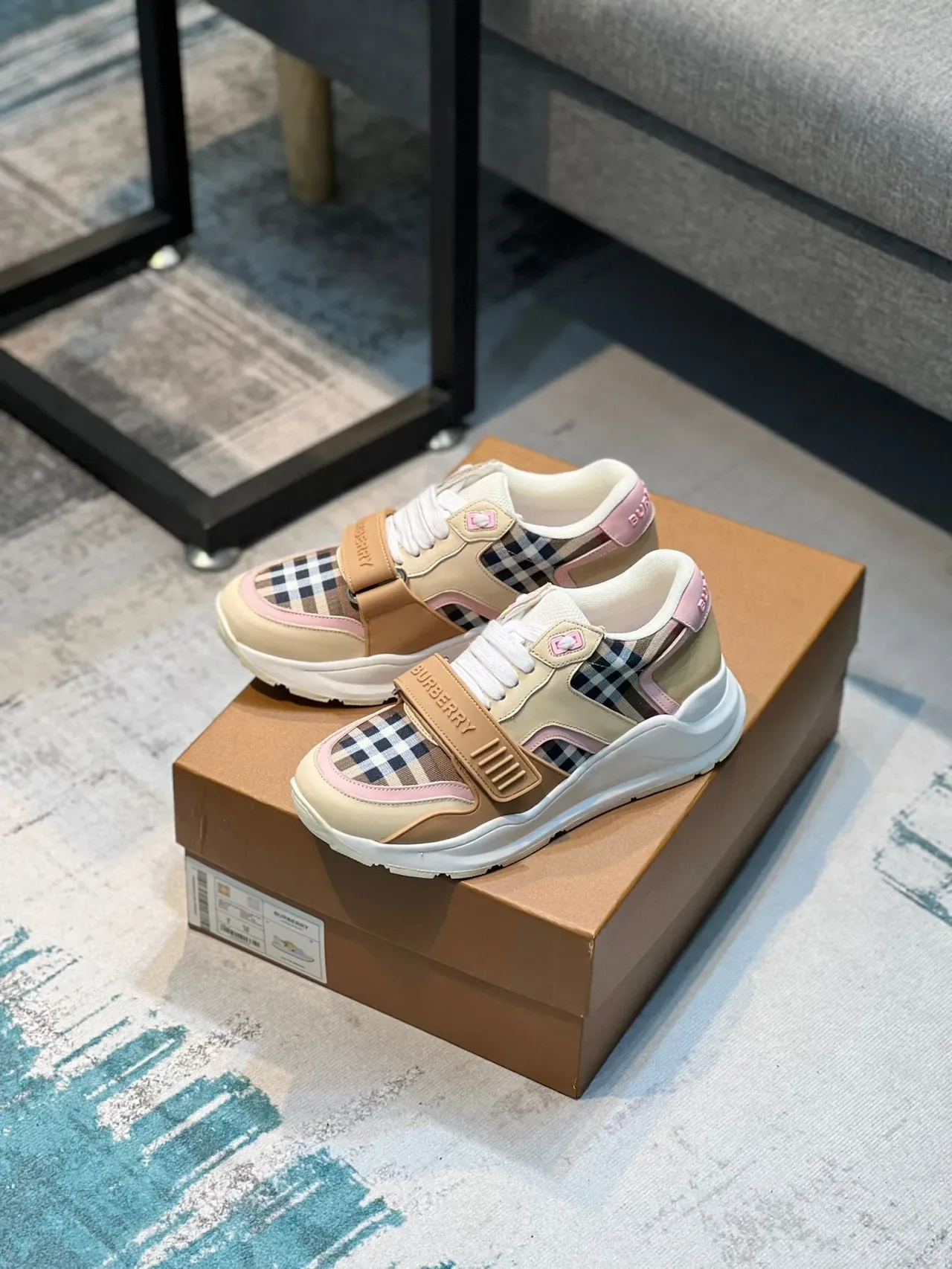 Burberry Beige Chaussures Chunky Semelle Rose Panneaux Tissu à Carreaux 7