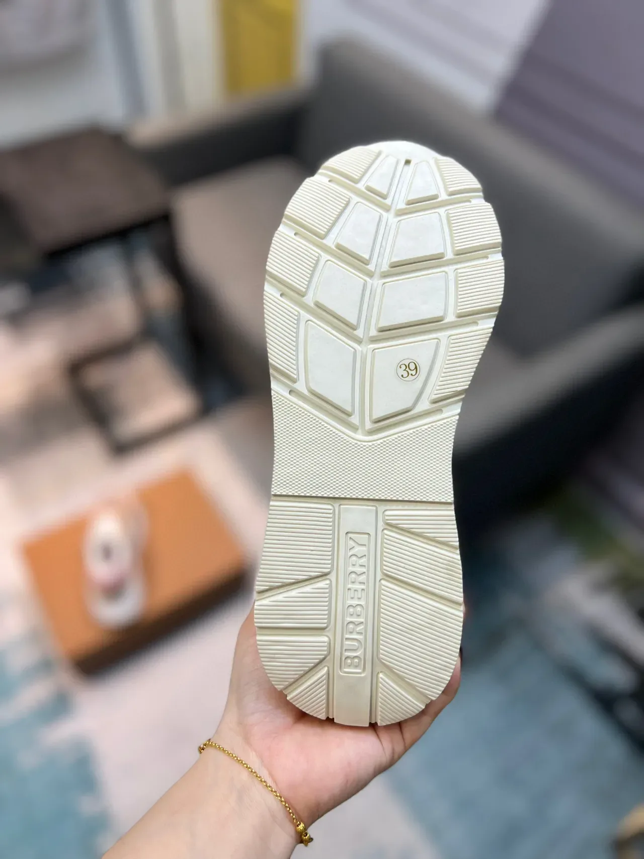 Burberry Beige Chaussures Chunky Semelle Rose Panneaux Tissu à Carreaux 8
