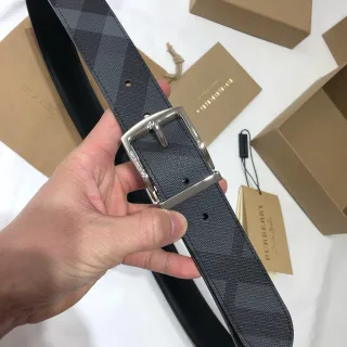 Burberry House Check Gray Black Leather Belt