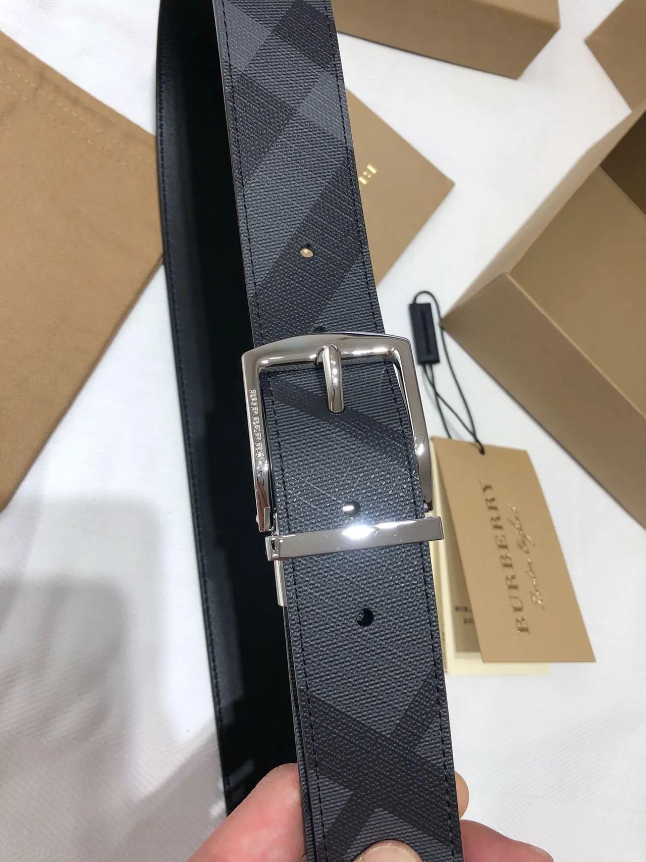 Burberry House Check Gray Black Leather Belt 4