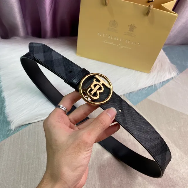 Burberry Knight 黑色房屋格纹皮革腰带 4