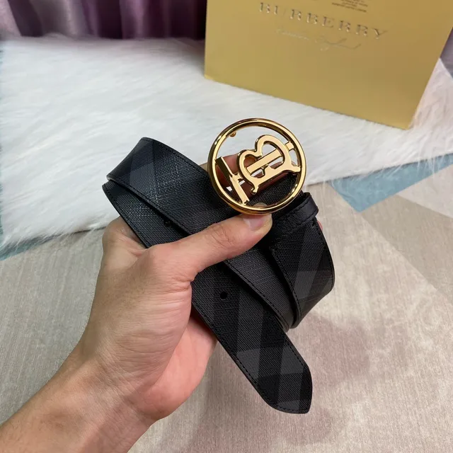 Burberry Knight 黑色房屋格纹皮革腰带 5