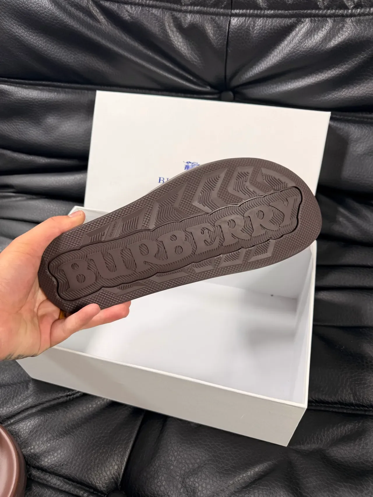 Burberry Knight বাদামী প্ল্যাটফর্ম স্লাইড স্লিপার 2