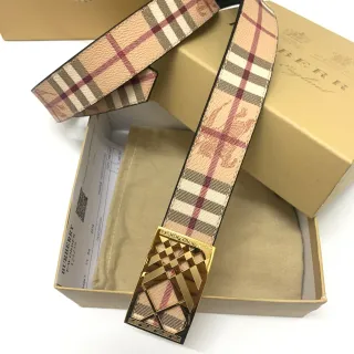 Burberry حزام جلد بنمط فرسان شيك