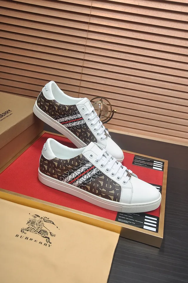 Burberry Knight sneakers lifestyle blanc et marron Monogram 4