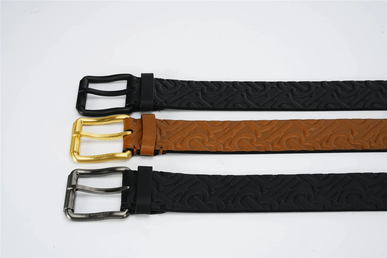 Burberry Monogram 压纹棕褐色和黑色皮带 2