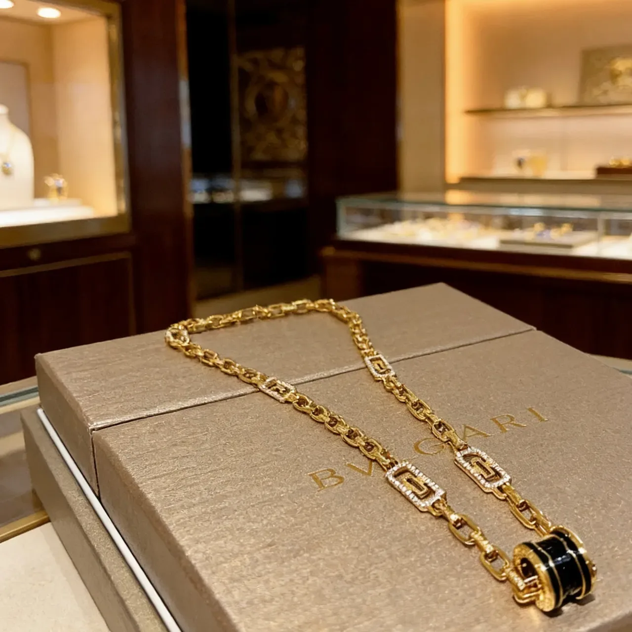 Bvlgari B.zero1 Rock Gold and Black Enamel Diamond Necklace 9