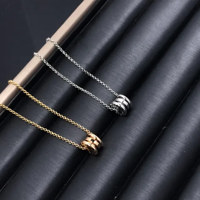 Bvlgari B.zero1 玫瑰金叠加圆盘项链 5