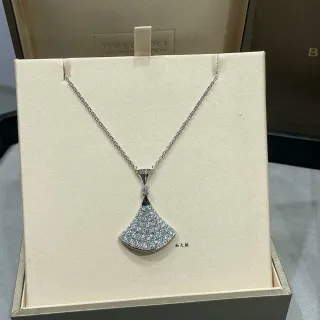 Bvlgari Divas’ Dream Fan-Shaped Pavé Diamond Necklace