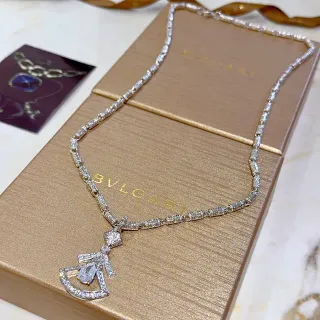 Bvlgari Divas’ Dream Fan-Shaped Pearl-Cut Diamond Necklace