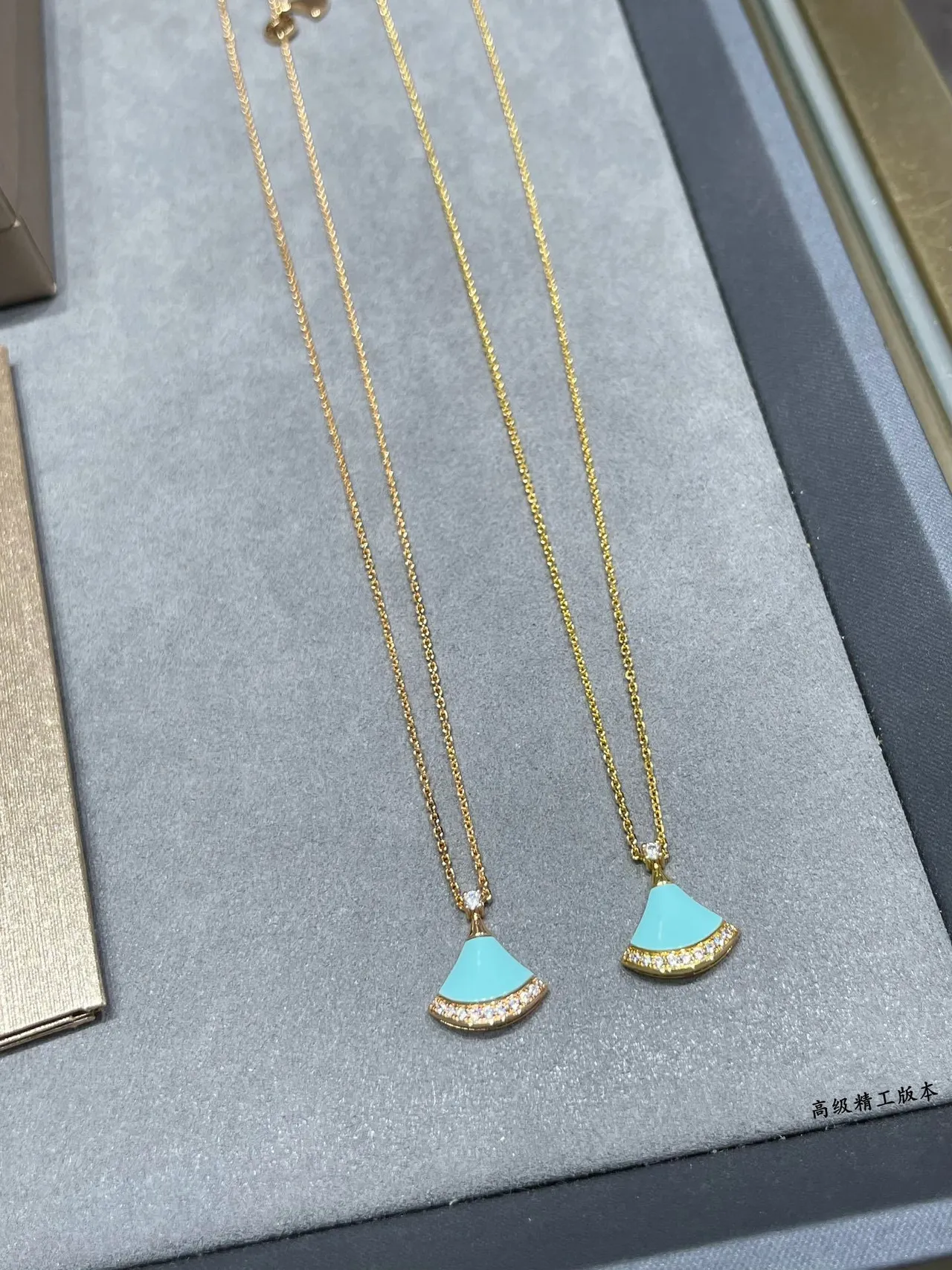 Bvlgari Divas’ Dream টারকয়েজ ইমেল এবং ডায়মন্ড পাখা হার 5