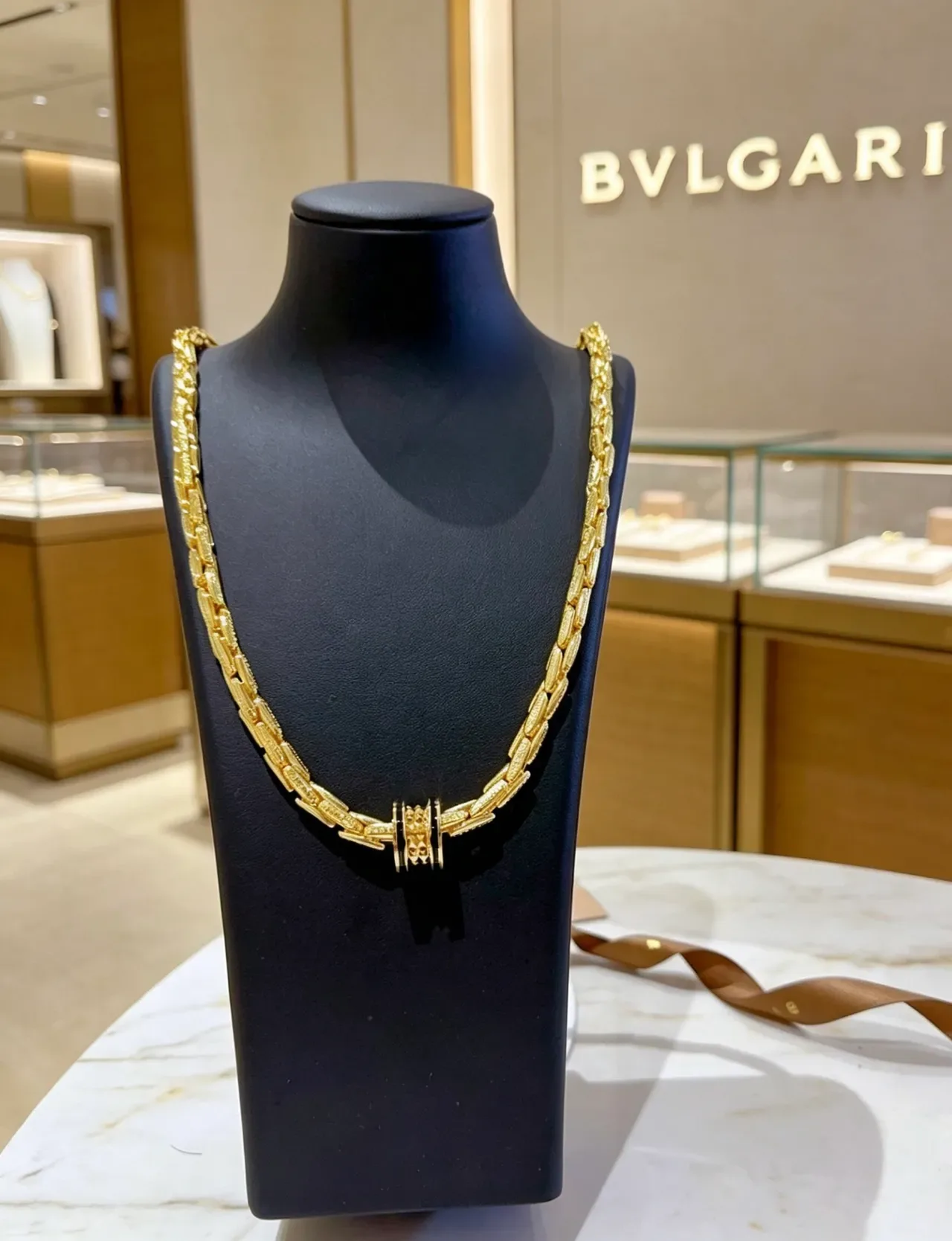 Bvlgari সোনা কালো Tubogas-Linked পালিশ হার 4
