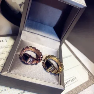 Bvlgari Serpenti-الملهمة الثنائي اللون الذهبي الأسود المينا باڤيه الماسية الخواتم