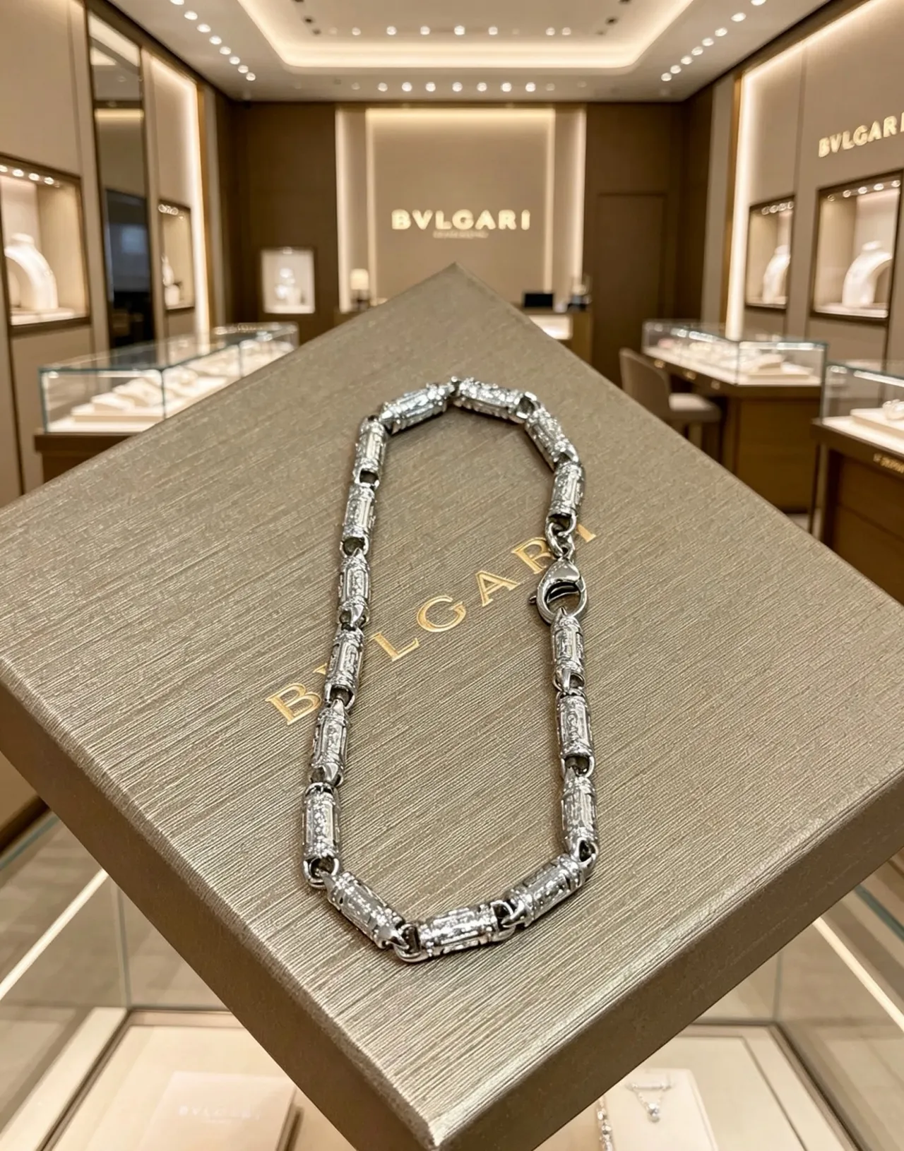 Bvlgari Silver Tubular Links Engraved Geometric Detailing Bracelet 9