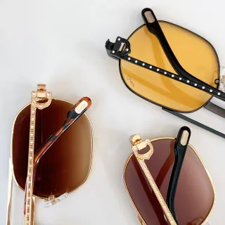 Cartier स्वर्ण भूरा क्रिस्टल-सजाए टेम्पल्स ढाल-आकार लेंस सनग्लासेस