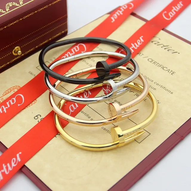 Cartier Juste un Clou bracelet rigide motif tête de clou or noir 2
