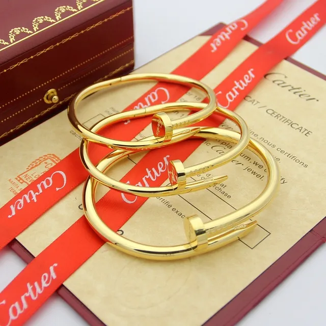 Cartier Juste un Clou bracelet rigide motif tête de clou or noir 6