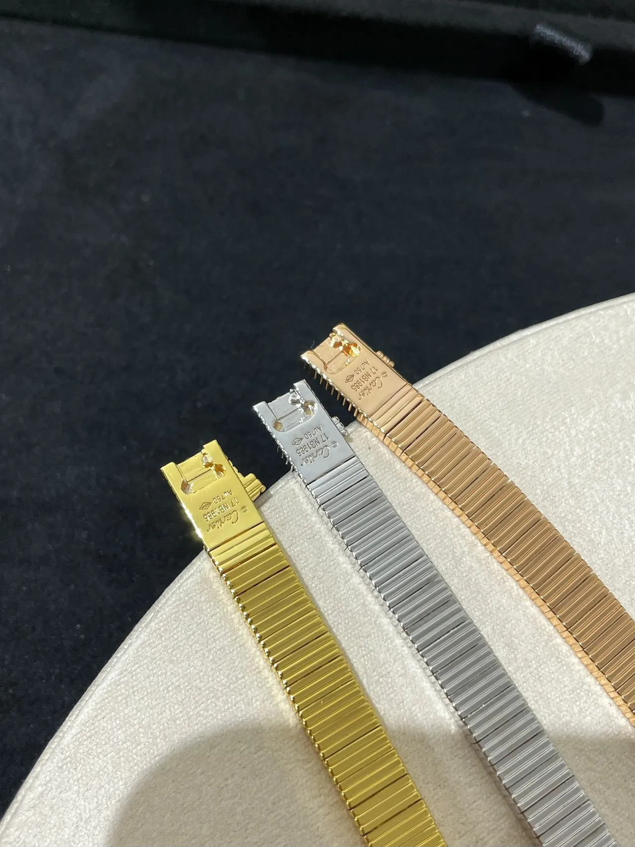 Cartier Juste un Clou pulseira de ouro e prata plana com elos articulados gravados com motivos de C 3