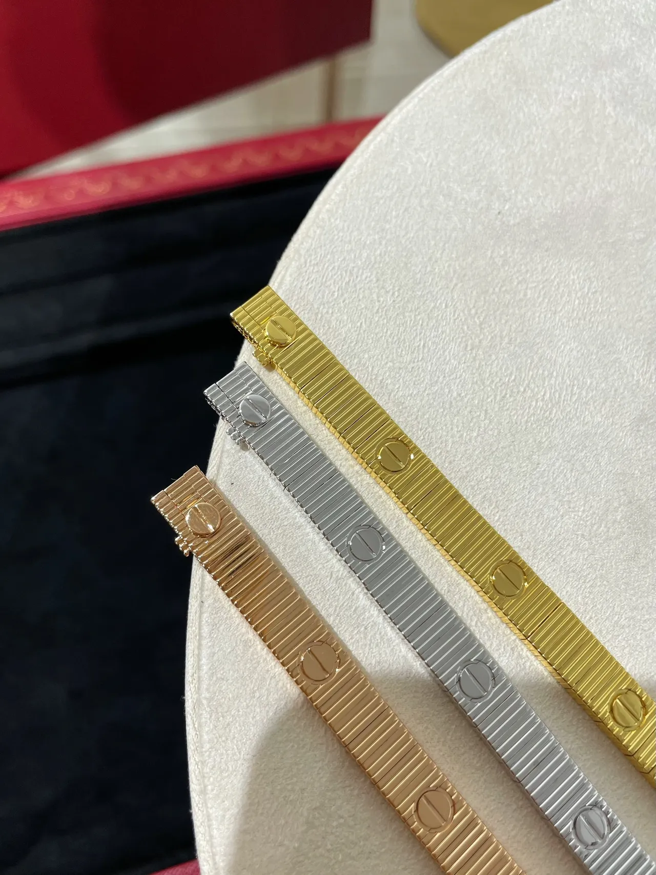 Cartier Juste un Clou pulseira de ouro e prata plana com elos articulados gravados com motivos de C 5