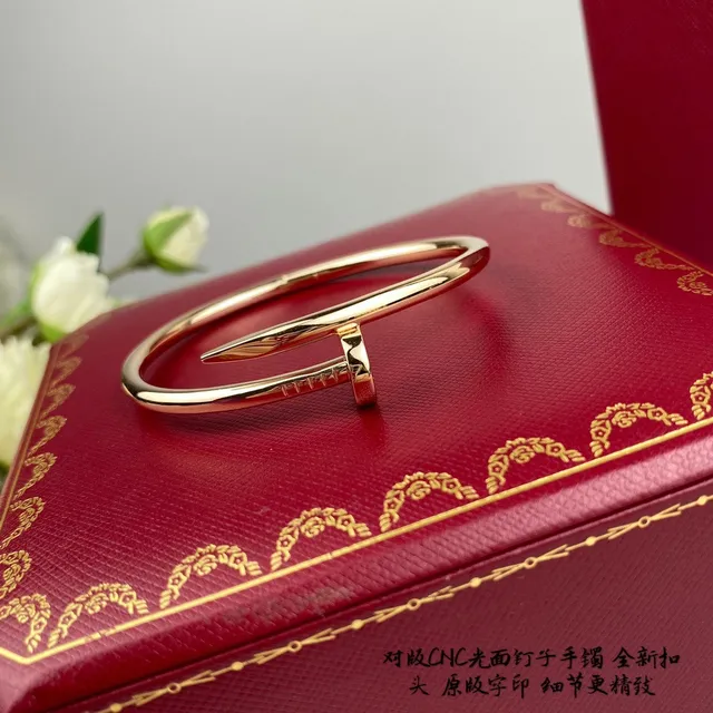 Cartier Juste un Clou 黄金银色 钉头扣 管状带手链 3