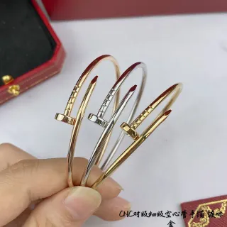 Cartier Juste un Clou نمط المسمار سوار مفتوح