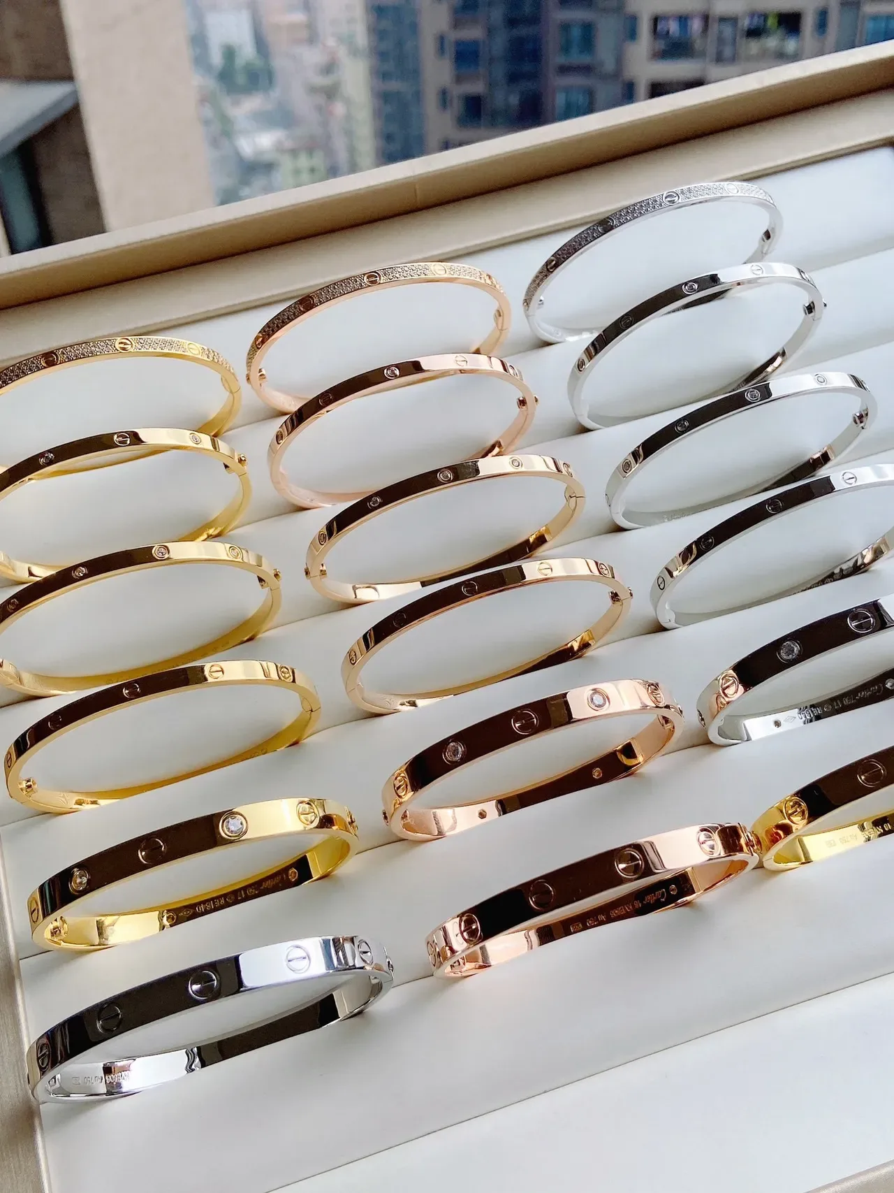 سوارة Cartier Love صلبة ذهبي وردي فضي أسود PVD 3
