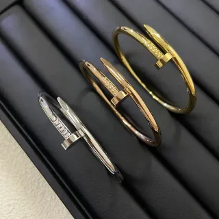 Cartier فضي ذهبي سوار مفتوح نقش مسمار سوار