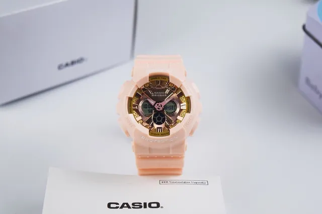 Casio Baby-G হালকা গোলাপি এবং সোনালি খেলার ঘড়ি 5