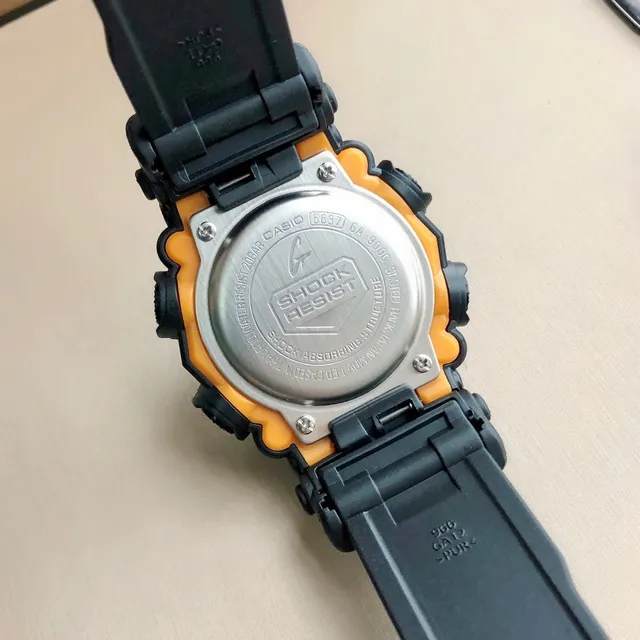 卡西欧黑金防摔树脂表壳模拟数字混合腕表 3