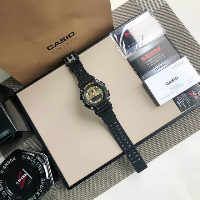 卡西欧黑金防摔树脂表壳模拟数字混合腕表 9