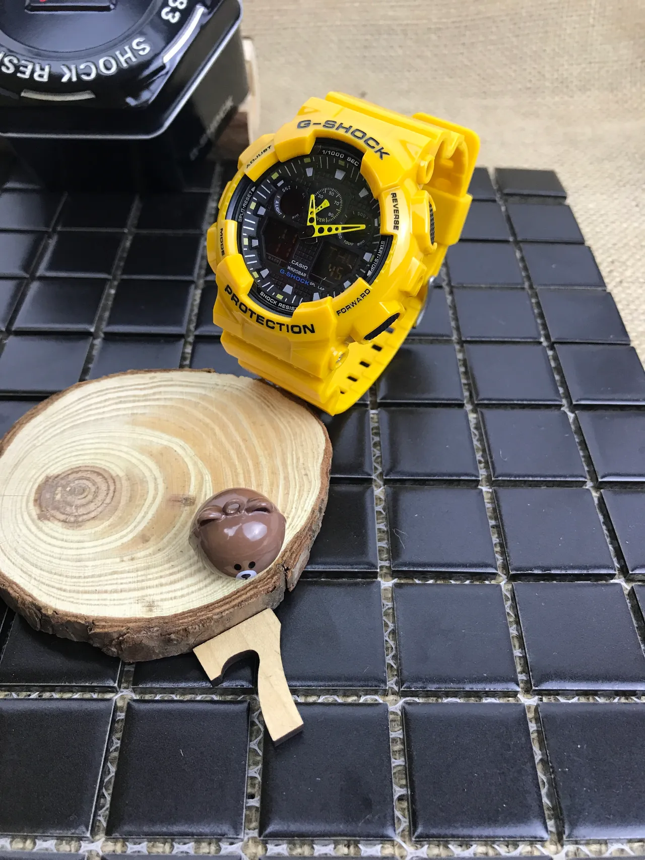Casio G-Shock GA-100 黄黑 运动手表 9