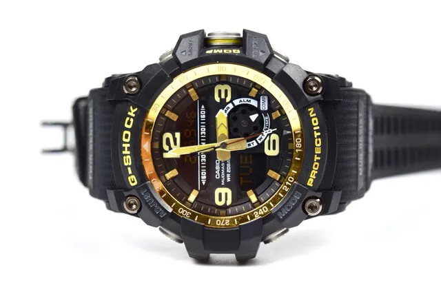 Casio G-Shock Mudmaster Black and Gold স্পোর্টস ওয়াচ 2