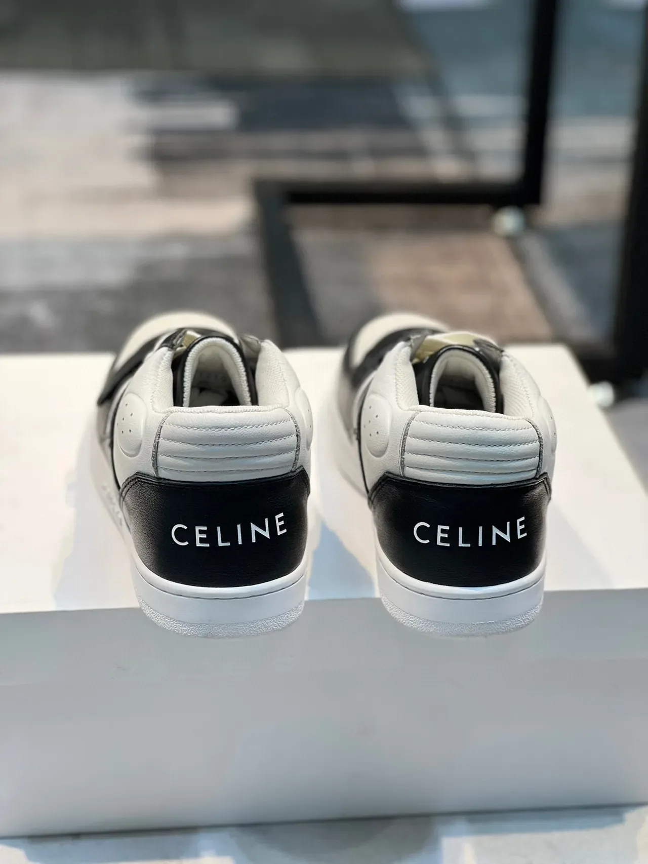 Celine CT-01 黑白皮革高帮生活方式运动鞋 2