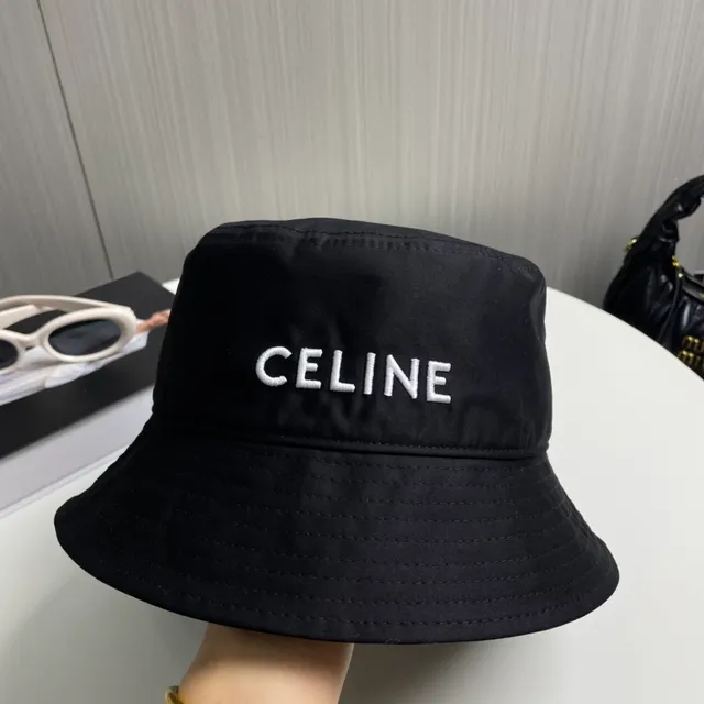 Celine Sombrero de Cubo Negro con Logo Bordado 9