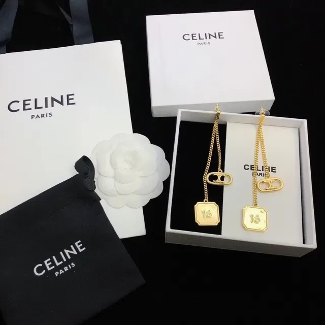 Celine Triomphe أقراط سلسلة ذهبية اللون 3