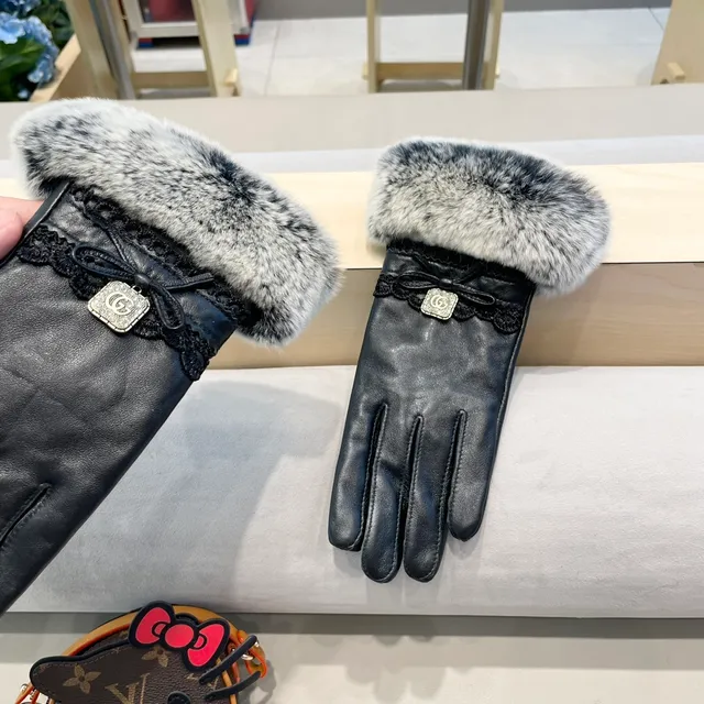 Chanel 黑色灰色大理石纹仿皮草袖口皮革手套 4