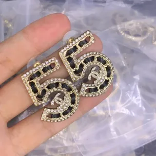 Chanel CC 5 أقراط كريستال-باڤيه شريطة سوداء