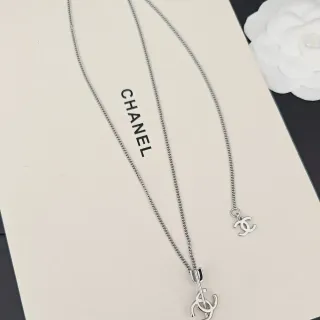 चैनल CC Arrow Pendant सिल्वर चेन नेकलेस